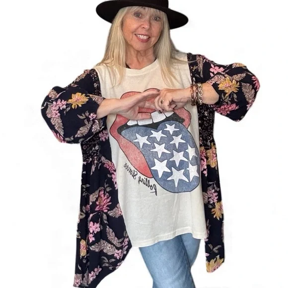 Rolling Stones Upcycle - Picture 5 of 9